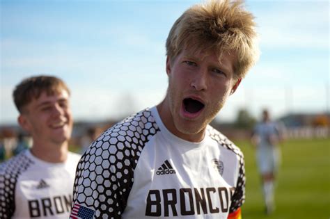 Western Michigan Men S Soccer Takes On Green Bay In Ncaa Tournament