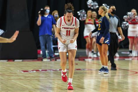 How Lou Lopez S N Chal Landed On Uconn Women S Basketball Team