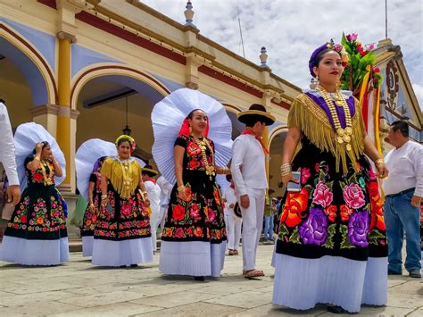 Oaxaca Festival De La Guelaguetza Warren Metcalfe