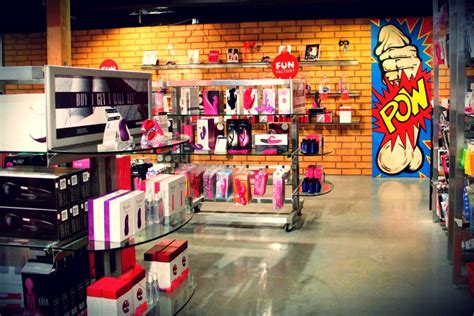 Sex Toy Extravaganza Shopping Tips And Top Picks August McLaughlin