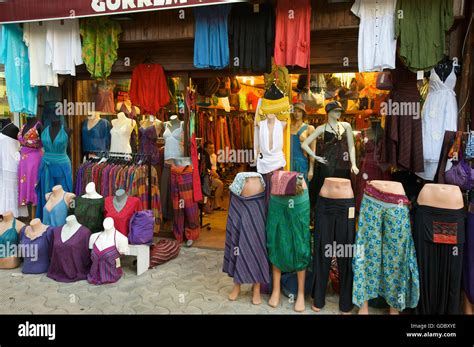 Costumes Traditionnels Turcs Banque De Photographies Et Dimages