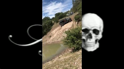 Jeep Se Voltea Y Casi Aplasta A Una Chica En M Xico Hd Mujer Se Salva