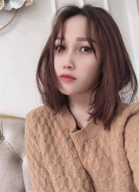 Tâm hồn to tròn lại thêm body bốc ná thở hot girl thế hệ Z khiến anh em Thục Sơn