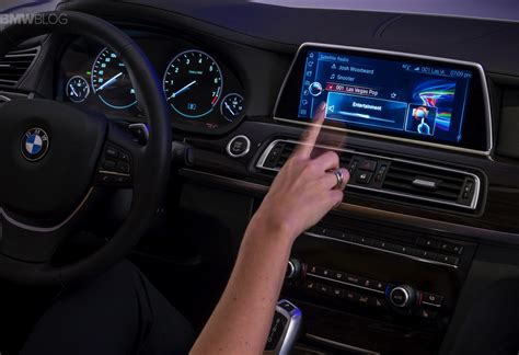 The New Idrive Controller With Touchscreen Control And Gesture Recognition
