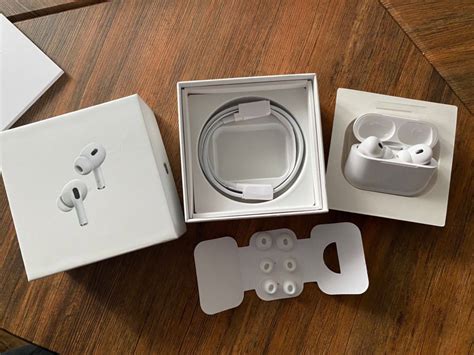 Apple airpods pro 2 поколения 2022
