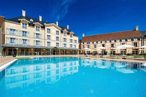 14 Best Family-Friendly Hotels Near Disneyland Paris