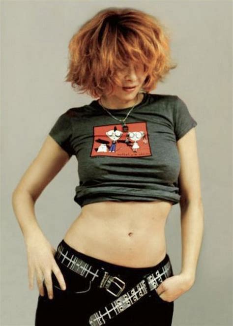 Naked Mylène Farmer Added by jyvvincent