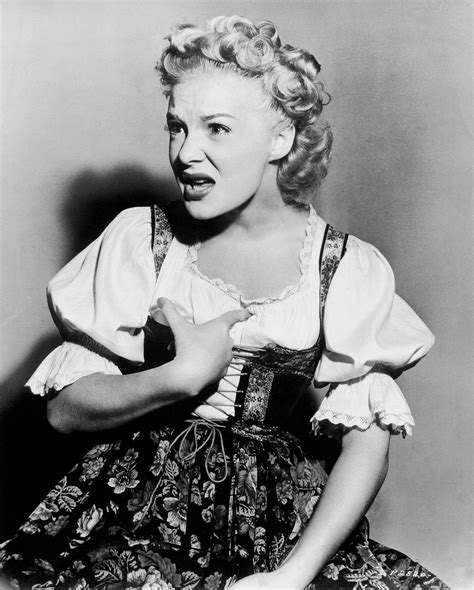 Betty Hutton The Fleets In 1942 Old Hollywood Glamour Autumn