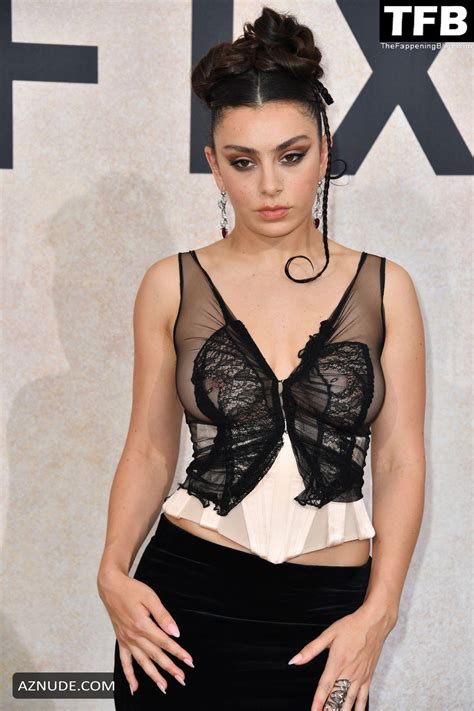 Charli XCX Sexy Seen Flashing Her Nude Tits In A Revealing Outfit At The AmfAR Gala In Cannes