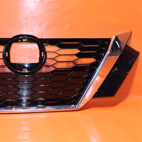 NISSAN SENTRA GRILLE 2020 2021 2022 62310 6LB0A SEDAN OEM