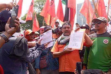 Partai Buruh Kepung Istana Dan Kantor MK Tegas Tolak Undang Undang