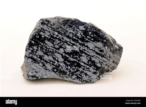 Geology obsidian igneous rock hi-res stock photography and images - Alamy