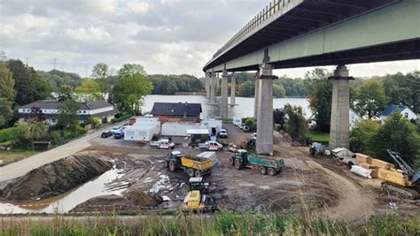 Baustart neben der A7 Erster Spatenstich für neue Rader Hochbrücke