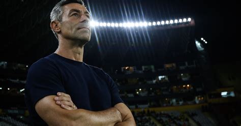 Red Bull Bragantino Anuncia A Sa Da Do T Cnico Portugu S Pedro Caixinha