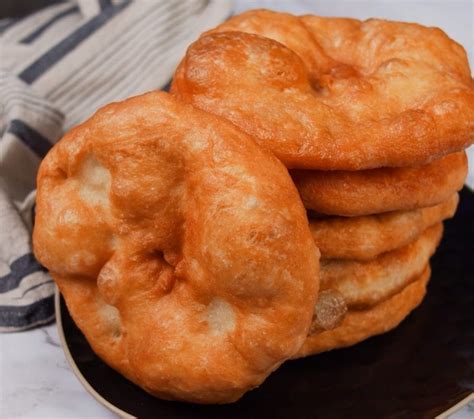 Lángos Hungarian Fried Bread the best recipe to make it at home