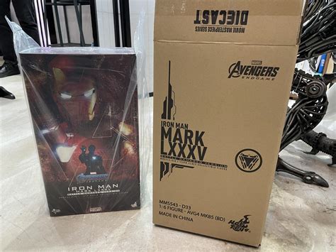 141 Hot Toys Avengers Endgame Ironman MK85 Battle Damaged 피규어 1점 전시 피규어뮤지엄제주 새로운 작품