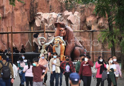 Libur Tahun Baru Dufan Ancol Antara Foto