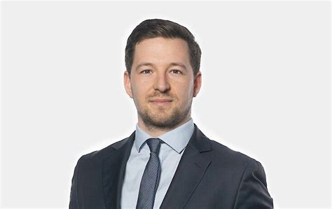 Wirtschaftszeit Maximilian Nutz Neu In Der Gesch Ftsf Hrung Bei B C