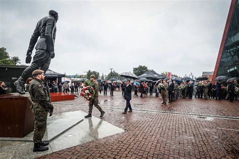 Obchody Rocznicy Wybuchu Powstania Warszawskiego W Muzeum Ii Wojny