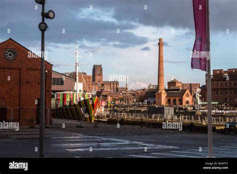 The waterfront at Liverpool Stock Photo - Alamy