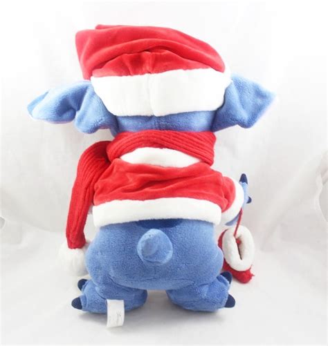 Peluche Stitch DISNEYLAND PARIS Père Noël écharpe et gants 38 cm