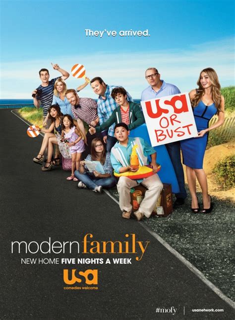 Modern Family TV Poster (#9 of 19) - IMP Awards