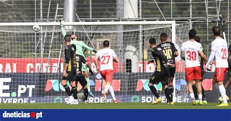 Nacional Sofre Derrota Caseira Frente Ao Leix Es Dnoticias Pt