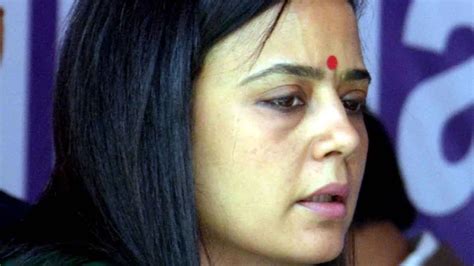 Sexist remarks against TMC candidate Mahua Moitra : SC asks Election Commission to act