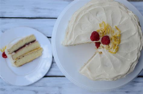 Lemon Curd Raspberry Cake