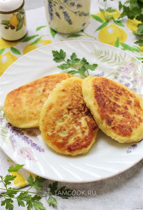 Картофельные зразы с курицей — рецепт с фото пошагово