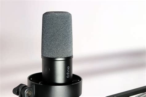 Fifine K688 USB/XLR Microphone Hands-on Review