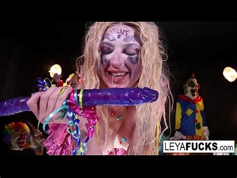 Crazy Clown Leya Takes Her Aggressions Out On Her Pussy XVIDEOS