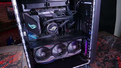 Going hands-on with the ROG Strix GA35's killer combo of Ryzen 9 3950X ...