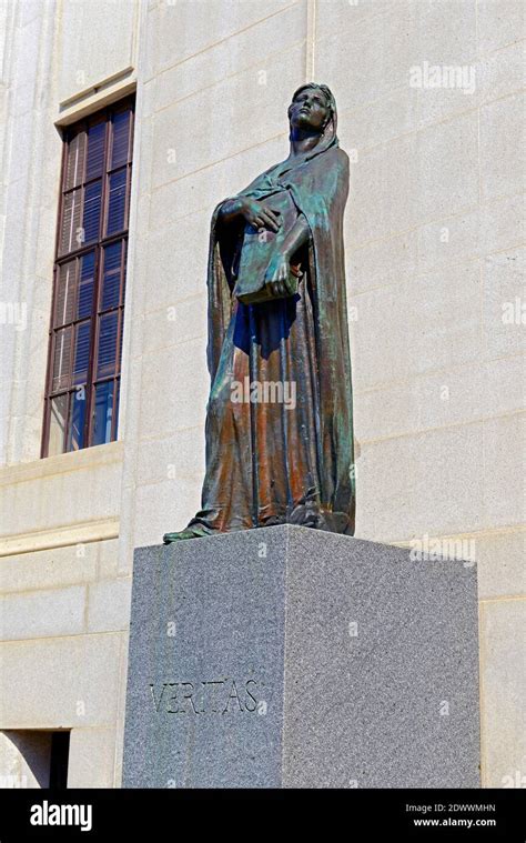 Veritas statue hi-res stock photography and images - Alamy