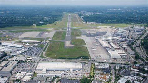 Hamburger Flughafen F Nftgr Ter Airport In Deutschland