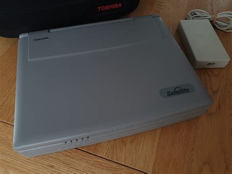 DOS Days Retro Review Toshiba Satellite 4010CDT