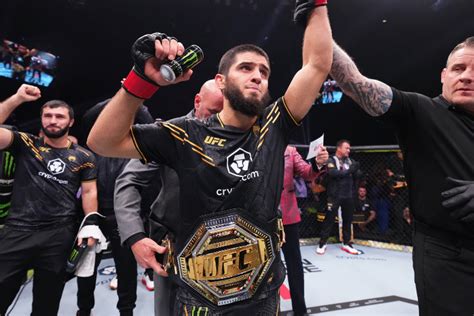 UFC Makhachev aplica nocaute brutal em Volkanovski e mantém cinturão