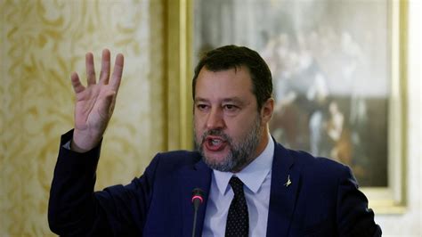 Caso Apostolico Salvini Non Dice Chi Gli Ha Dato Il Video Problema