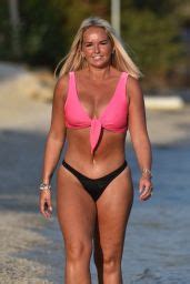 Jennifer Ellison In A Pink Bikini In Turkey Celebmafia