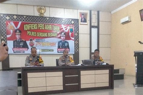 Gelar Konferensi Pers Kapolres Sergai Ungkap Capaian Kinerja Tahun