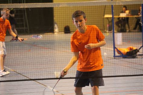 Autun Le Tournoi D Partemental Jeune De Badminton En Images