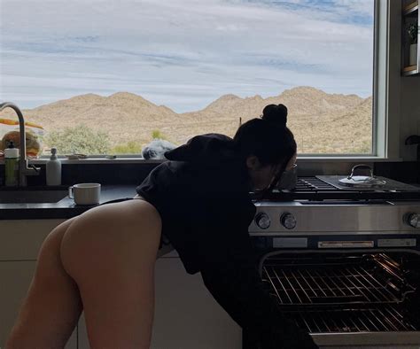 Noah Cyrus Sexy Ass In Thong Hot Celebs Home