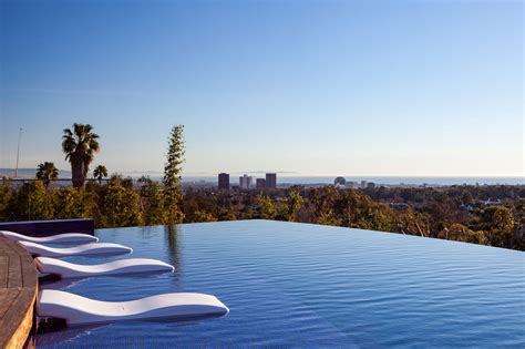 281 Bentley Cir Los Angeles Ca 90049 Hilton And Hyland