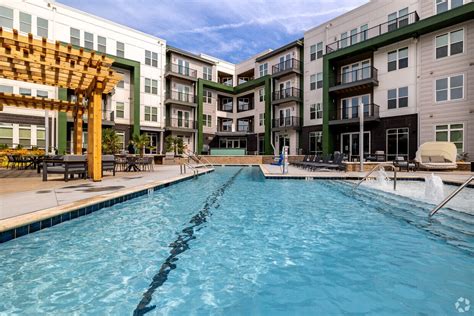 The Oliver Apartments In Charlotte Nc