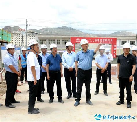 李海默强调：加强统筹调度 加大推进力度 加快建设进度 确保集中安置点与配套设施同步推进按期建成 工作时 产业