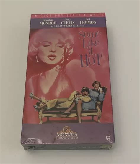 Some Like It Hot Vhs Marilyn Monroe Jack Lemmon Tony Curtis Billy