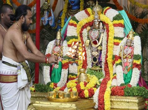 Vaikunta Dwara Darshan At Tirupati Tirumala Temple From January 2 11