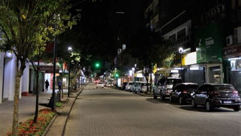 Blumenau inaugura nova iluminação pública da Região Central Informe