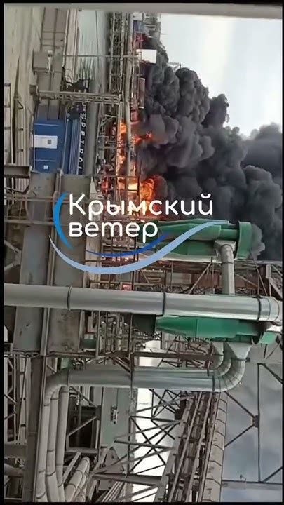 🔥ЗСУ уразили російський пором "Конро Трейдер" в порту Кавказ на Кубані ...