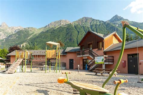 Camping Belledonne Le Bourg d Oisans Rhône Alpes France Homair